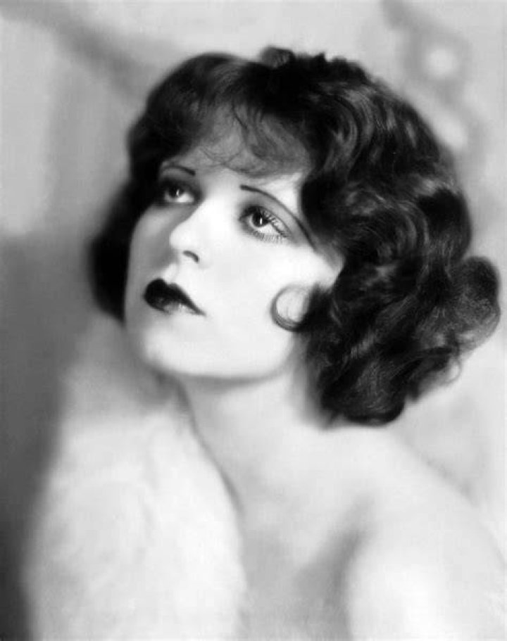 1920s Hairstyles Vintage Curls, Bobs & Updos 1920s hair, Short hair