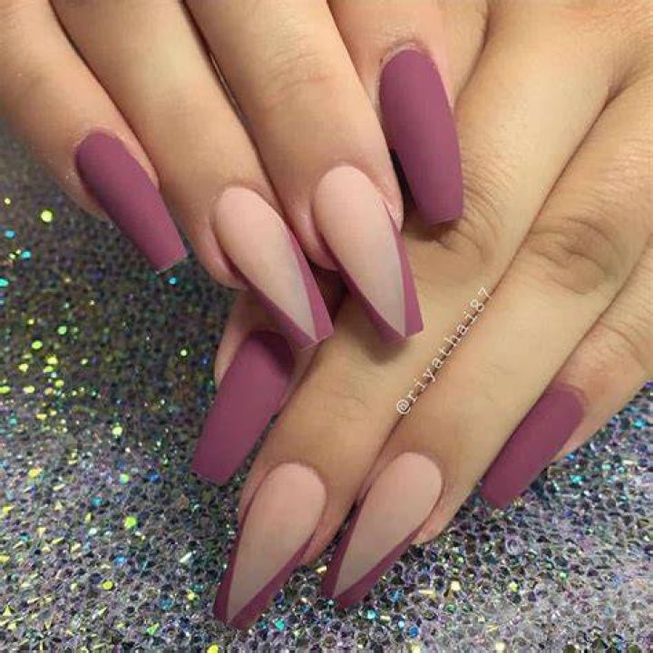 40 Sensational Coffin Nails Designs for that Premium Feel