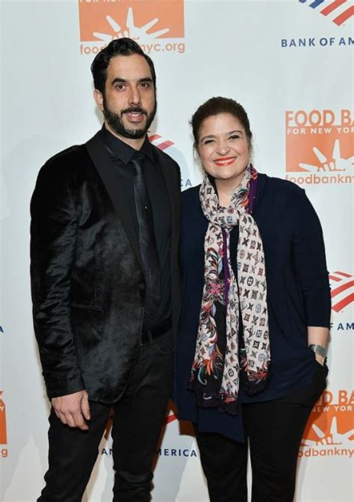 Alex Guarnaschelli, Amazing Husband Story; Happily Married, Until