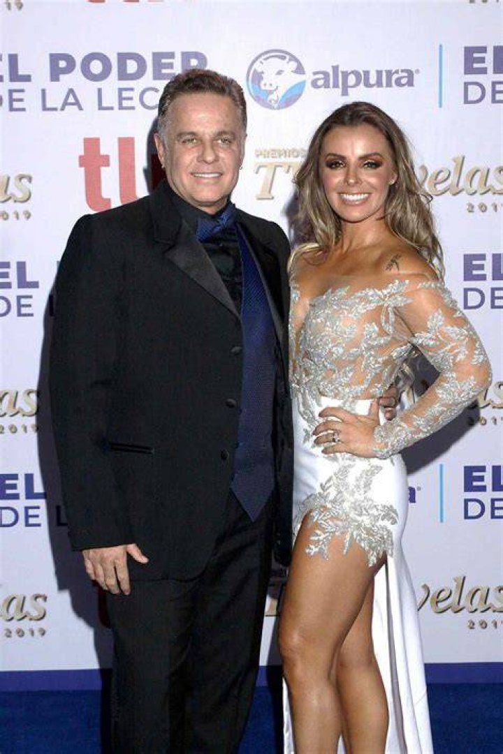 Alexis Ayala termina su matrimonio