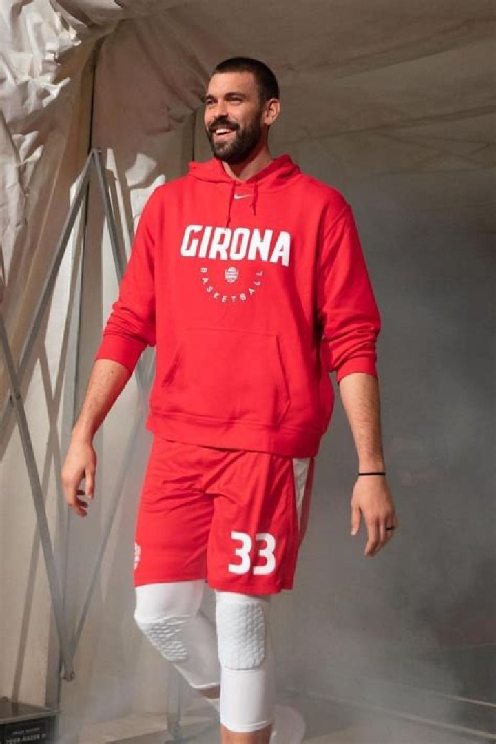 AlexLen. Bio, Player, Net Worth, Height, Netionality