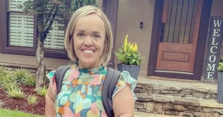 Amber Johnston Shares First Family Photo With Baby Leighton