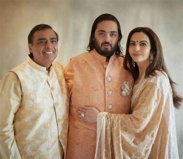 Anant Mukesh Ambani Biography Age, Life, Education, Girlfriend, Wife