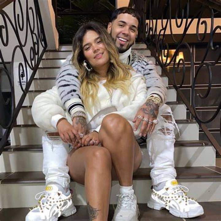 Anuel AA announces wedding with Karol G for 2020