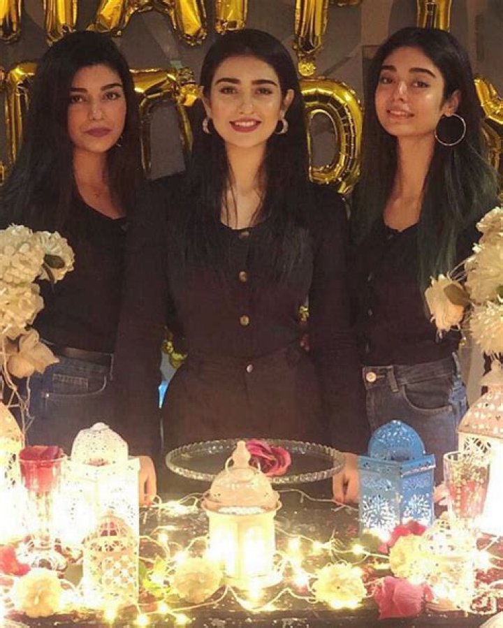Ayesha Khan Photos, Videos, Birthday, Latest News, Height In Feet