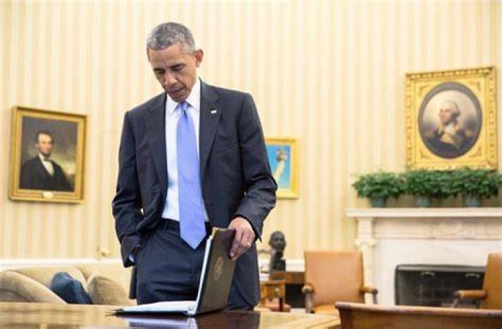Barack Obama Meets Iconic Journalist Michael Robinson