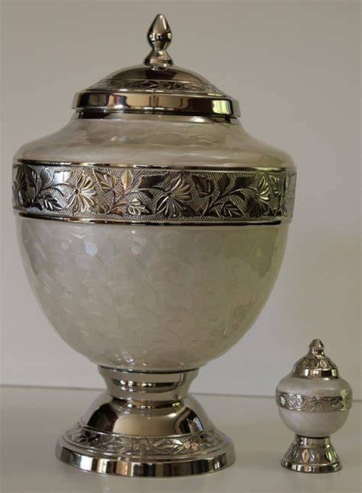 Brass Cremation Urn for Ashes Gold Vase Aesthetic Urns Urn for Ashes