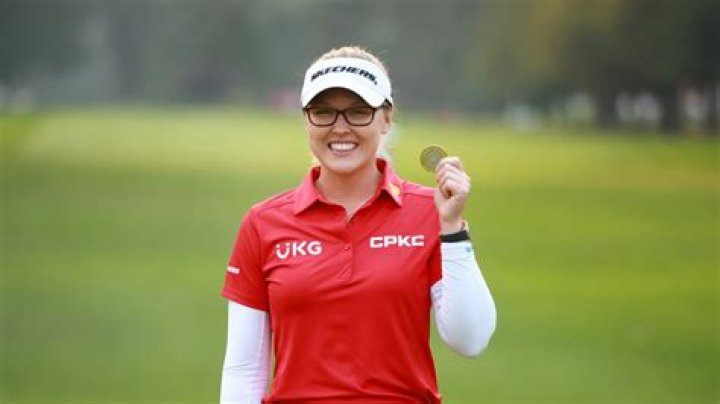 Brooke Henderson Net Worth, Age, Height, Weight, Early Life, Career