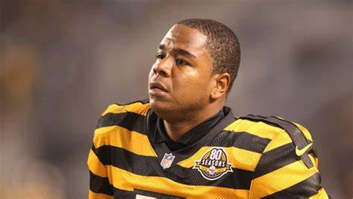 Byron Leftwich struggles through debut as Steelers starter