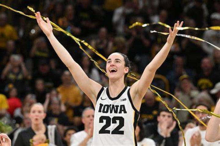 Caitlin Clark of Iowa could challenge Paige Bueckers as the nation’s
