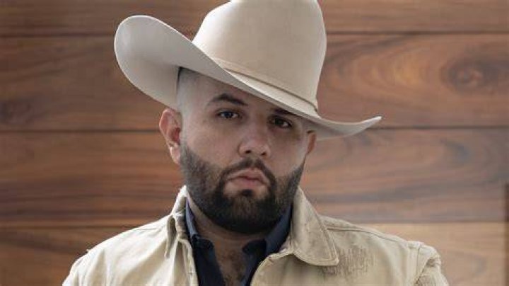 Carin León Sings His Heart Out In Tragic 'Cobarde' Music Video