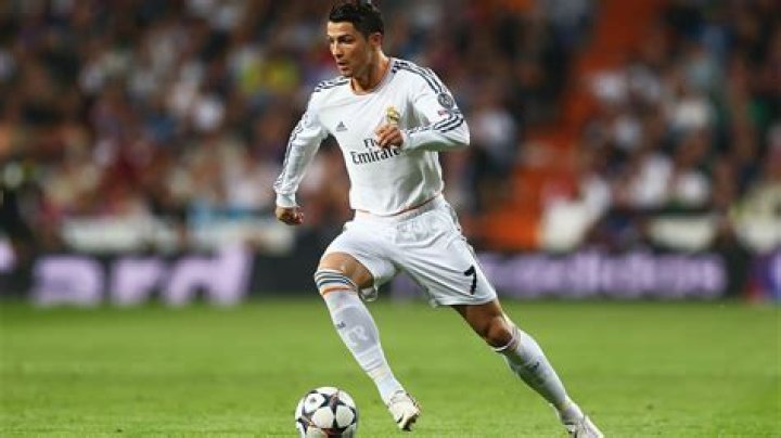 Cristiano Ronaldo's mum shares photo with twins HELLO!