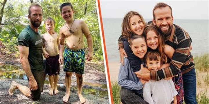 DadOf3 Lucas Black Gets 'In Dirt' as He Raises 'Warriors in Christ