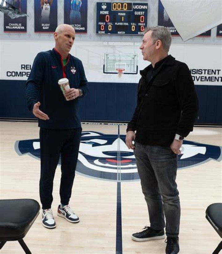Dan Hurley 2022 Net Worth, Salary, Records, and Endorsements