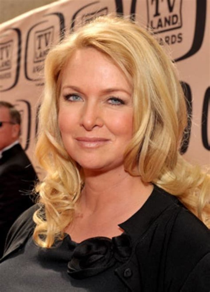 Donna Dixon Biography IMDb