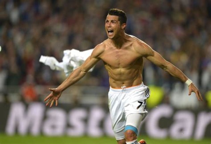 Edad de Cristiano Ronaldo en 2006, ¿cómo fue la temporada de CR7 en ese