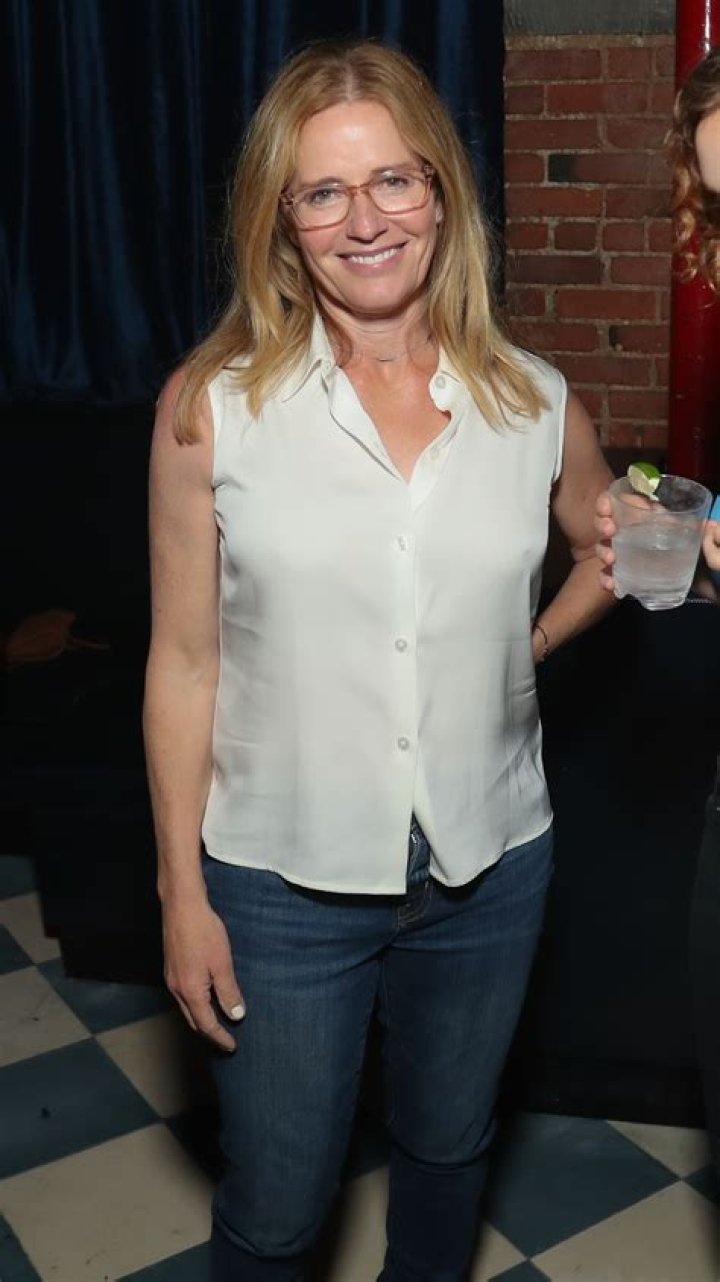 Elisabeth Shue, 59, is 'not afraid' of aging I want to see myself as