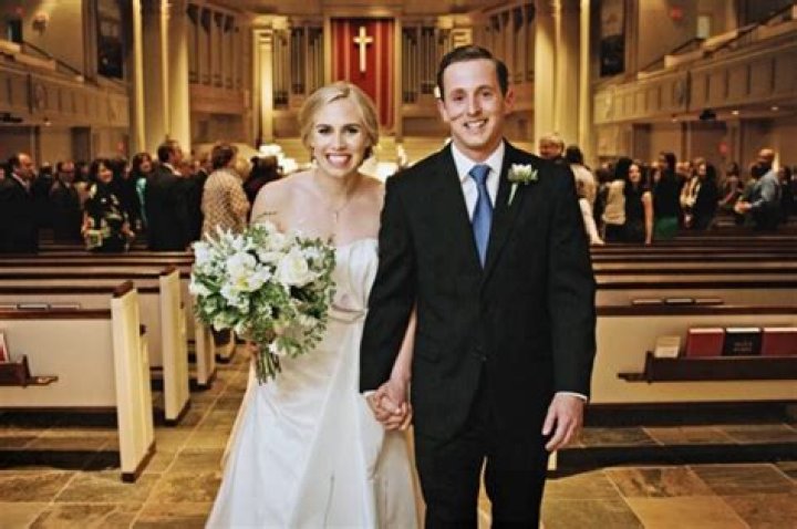 Eliza on her wedding day🥰 Celebridades, El 100, Famosos