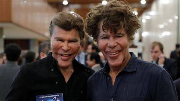 Grichka Bogdanoff och Igor Bogdanoff d&ouml;da i corona