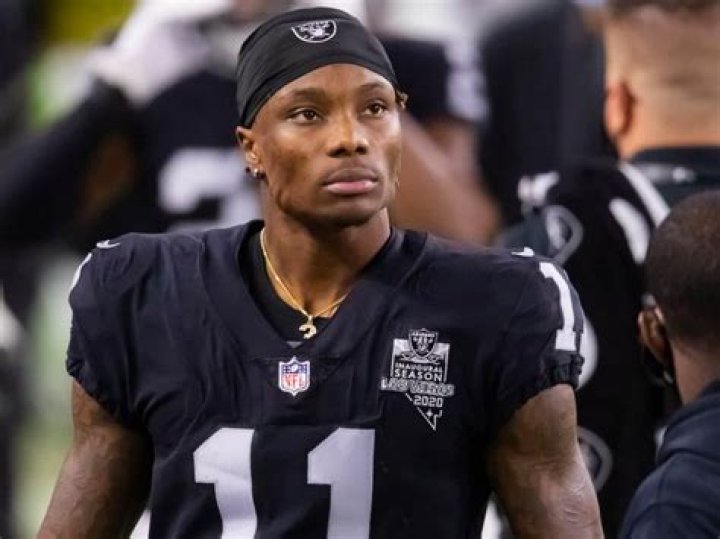 Henry Ruggs sobs at Las Vegas crash site as victim's car burns video