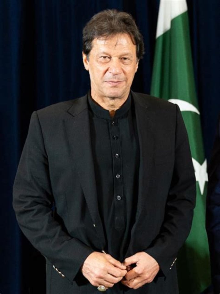 Imran Khan Wiki 2021 Net Worth, Height, Weight, Relationship & Full