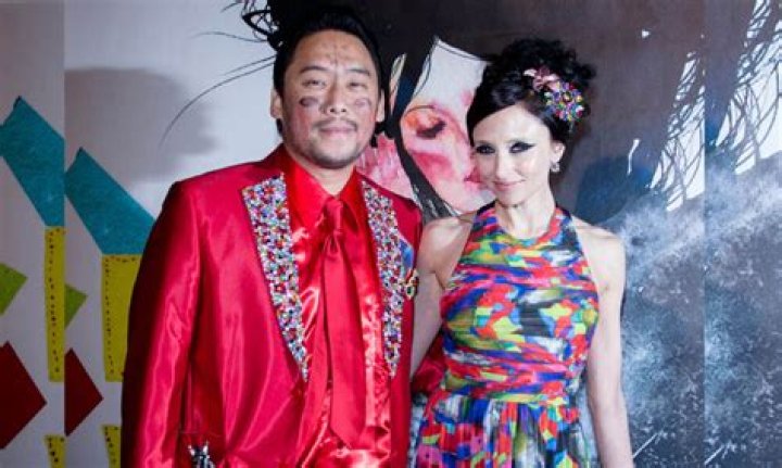 Is David Choe Married to Wife? Or Dating Girlfriend?