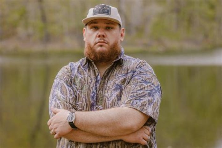 Is Luke Combs Related To Anyone In The Music Industry?