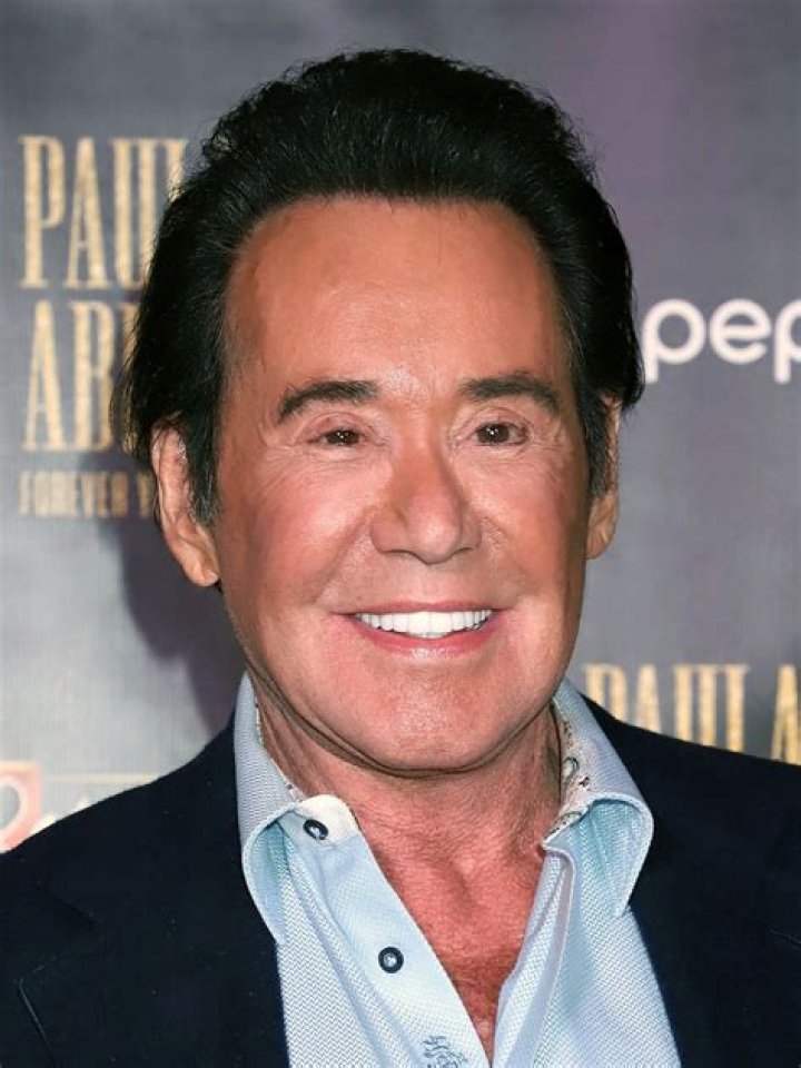 Is Wayne Newton's daughter Lauren adopted? Studio Apartment Hub