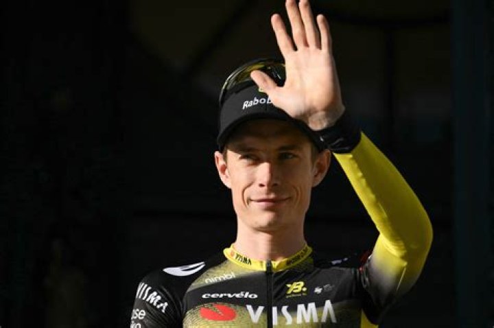 Jonas Vingegaard vítěze Tour de France vítali jako krále, co ho čeká