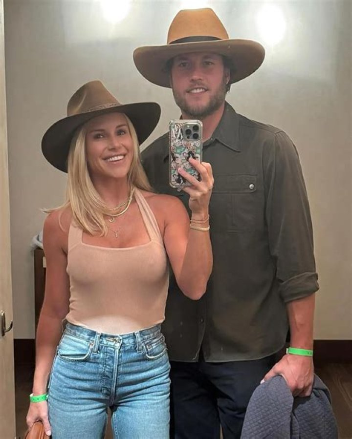 Kelly Stafford Wiki 🌎Celeb World🌎 Amino
