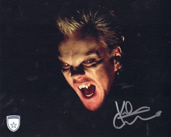 Kiefer Sutherland 8x10 Photo The Lost Boys Photographs