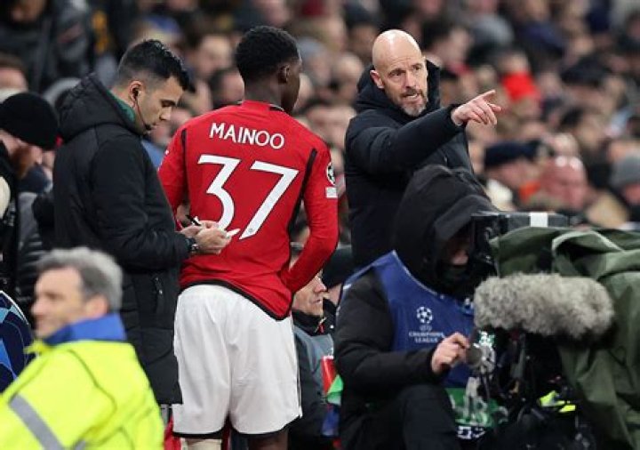 Kobbie Mainoo gives Ten Hag a conundrum to solve, as he beats £105m