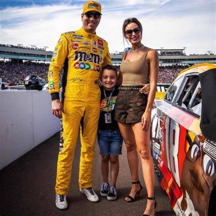 Kyle and Samantha Busch Expecting Baby Girl via Surrogate Video