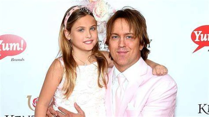 Larry Birkhead Bio, Net Worth, Salary, Personal Life, Married, Wife