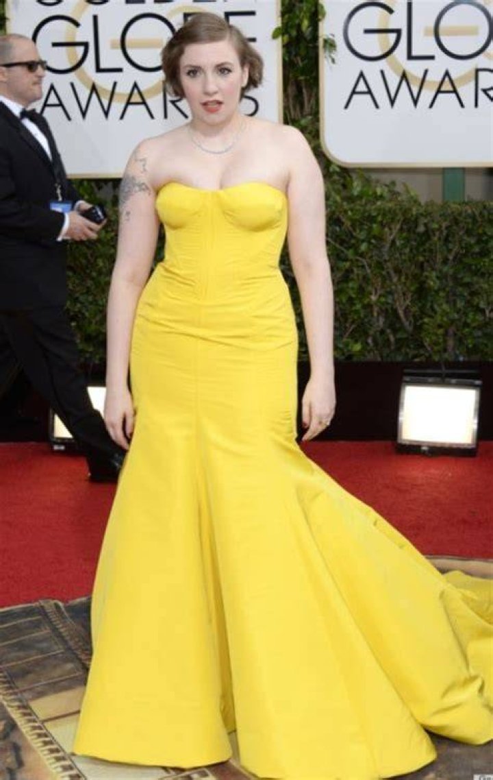 Lena Dunham Measurements Height and Wight