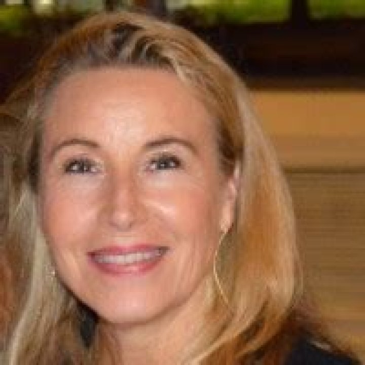 Leslie Lebon (Peter Navarro's ExWife) Wiki, Age, Net Worth, Career