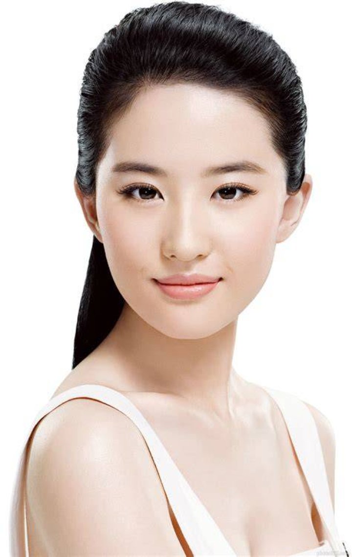 Liu Yifei Profile Images — The Movie Database (TMDB)