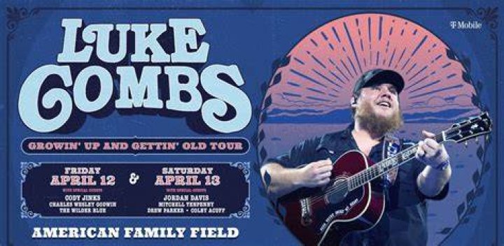 Luke Combs Concert Milwaukee Viola Maressa