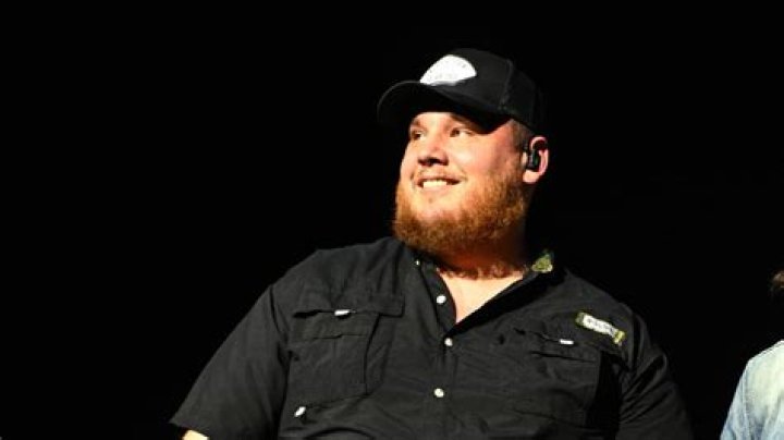 Luke Combs Reveals How Long He Lasted on his 90 Day Vegan Diet {LISTEN