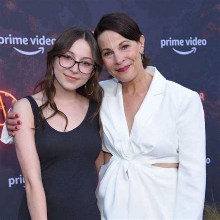 Maeve Taylor Flynn Facts About Lili Taylor's daughter Dicy Trends