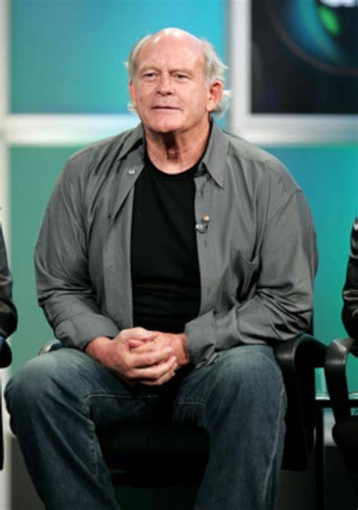Max Gail Biography, Height & Life Story Super Stars Bio