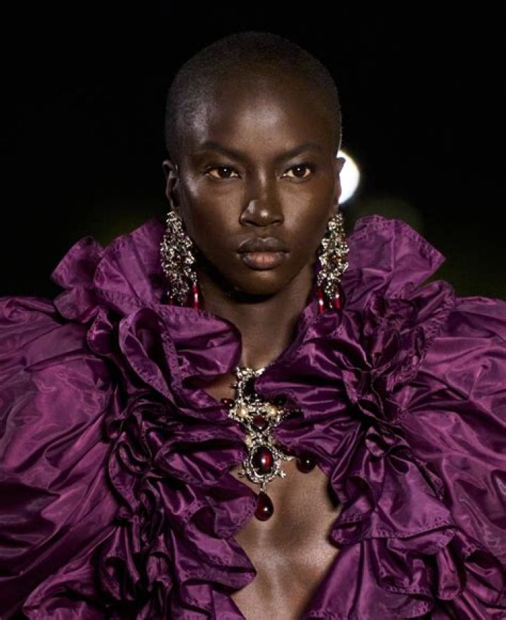 Meet Model Anok Yai, Social Media&rsquo;s Favorite It Girl