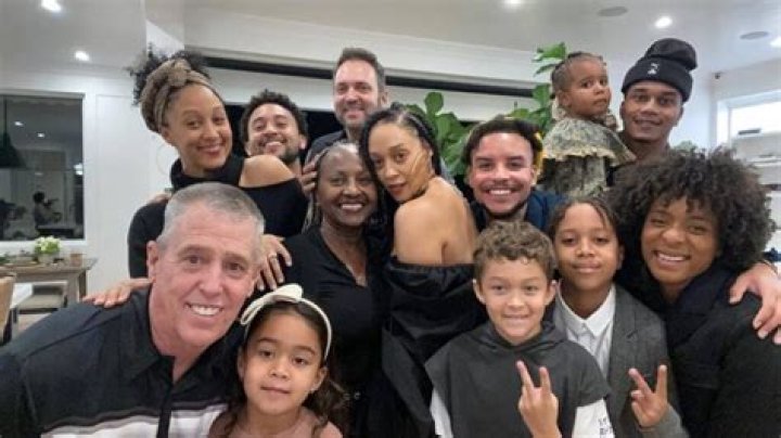 Meet Tamera Mowry's Father: Uncovering The Life Of Timothy Mowry