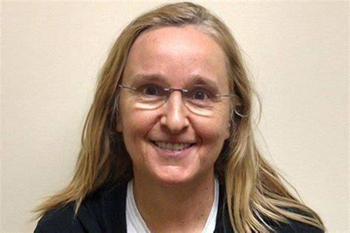 Melissa Etheridge Arrested for Possession of Marijuana at Canadian