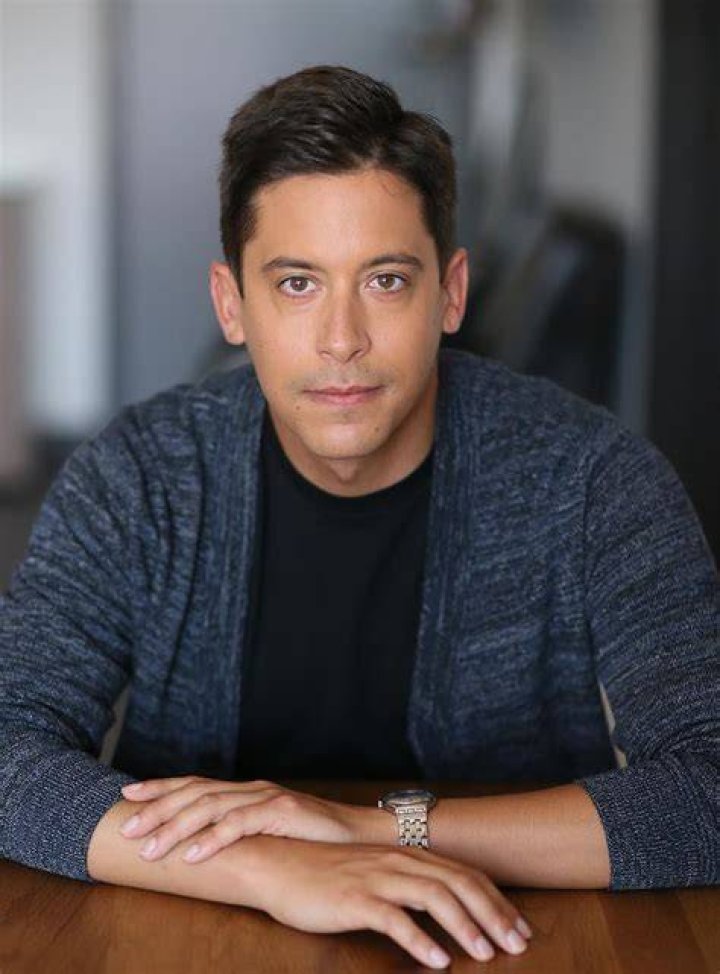 Michael J. Knowles Bio, Age, Net Worth, Height, Single, Facts