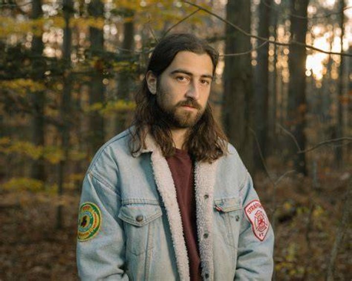 Noah Kahan Announces 2024 &lsquo;We&rsquo;ll All Be Here Forever&rsquo; Tour WQAQ 98.1 FM
