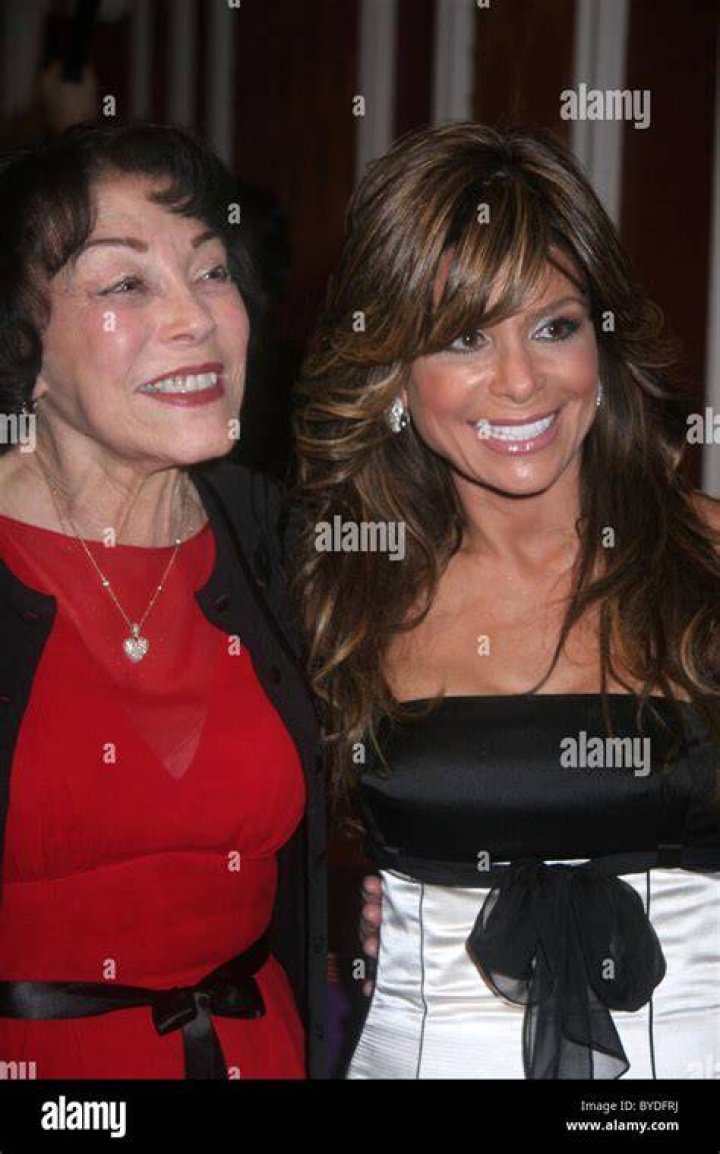 Paula Abdul, Mother Lorraine Abdul And Sister Wendy Abdul Credit Ralph