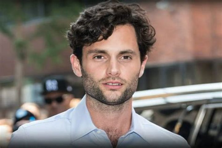 Penn Badgley Wiki, Bio, Age, Net Worth, and Other Facts Facts Five
