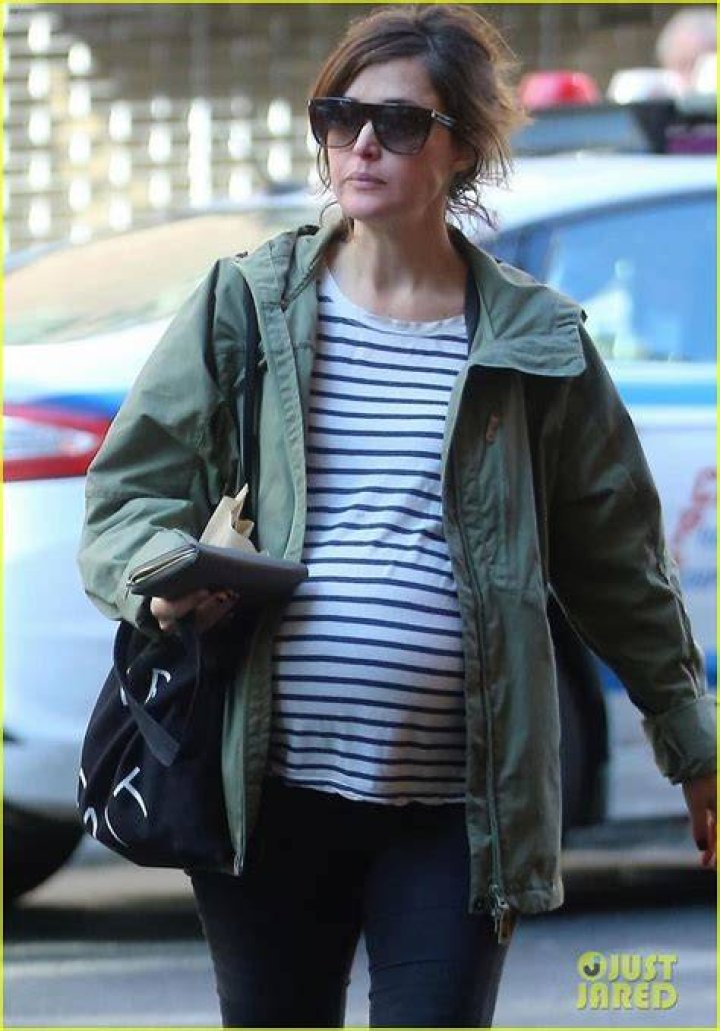 Pregnant Rose Byrne Wears Breezy Summer Look in New York City