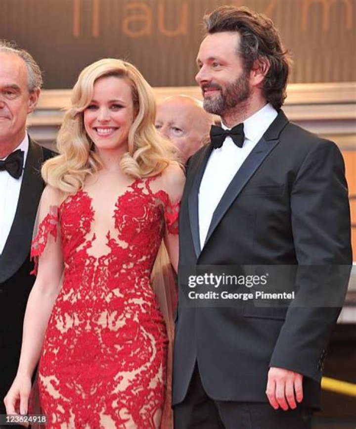 Rachel McAdams and Michael Sheen split